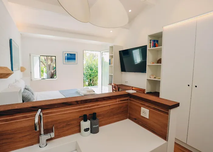 Des Terroirs Villa *